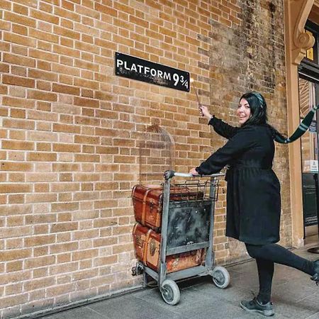 Platform 9 3/4 By Condokeeper London Eksteriør bilde